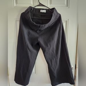 Old Navy Stevie stretch Capris